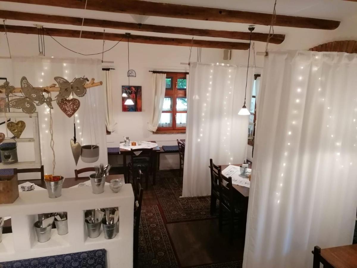Oleander Romantik Zimmer Trausdorf an der Wulka Экстерьер фото